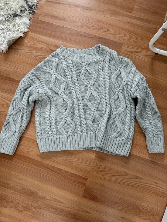 Princess Polly Pale Gray Cable Knit Crew Sweater - Picture 1 of 3